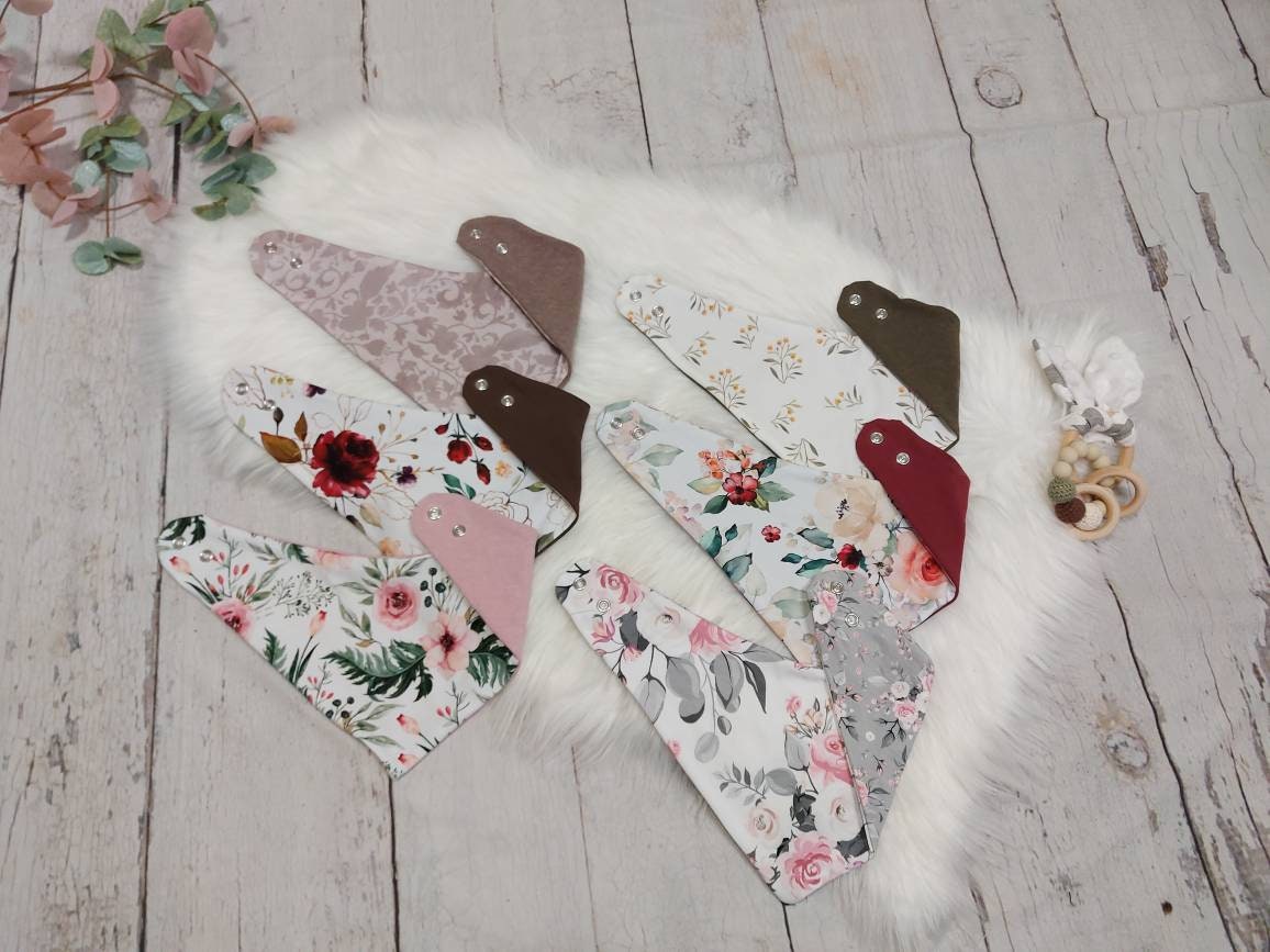 Halstuch/Sabberlatz, Verschiedene Motive, Bis 1 Jahr Halstuch/Sabberlatz, Verschiedene Motive, Bis 1 Jahr von Etsy - NaehtanteChristina