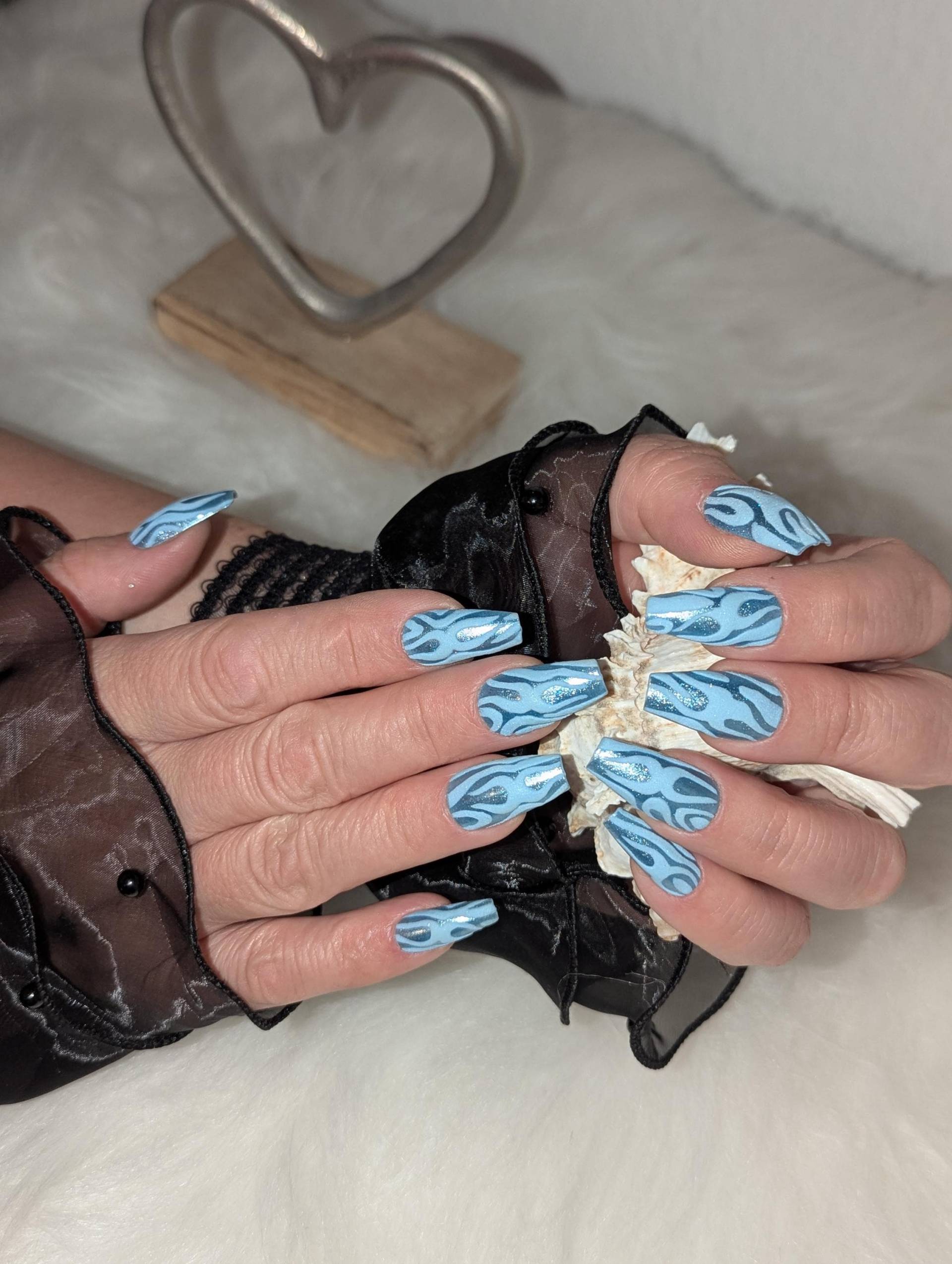 Blaue Flammen Press-On-Nägel Mit Glitzer-Effekt Mehrere Farbmöglichkeiten Blaue Flammen Press-On-Nägel Mit Glitzer-Effekt Mehrere Farbmöglichkeiten von Etsy - NagelUniversum