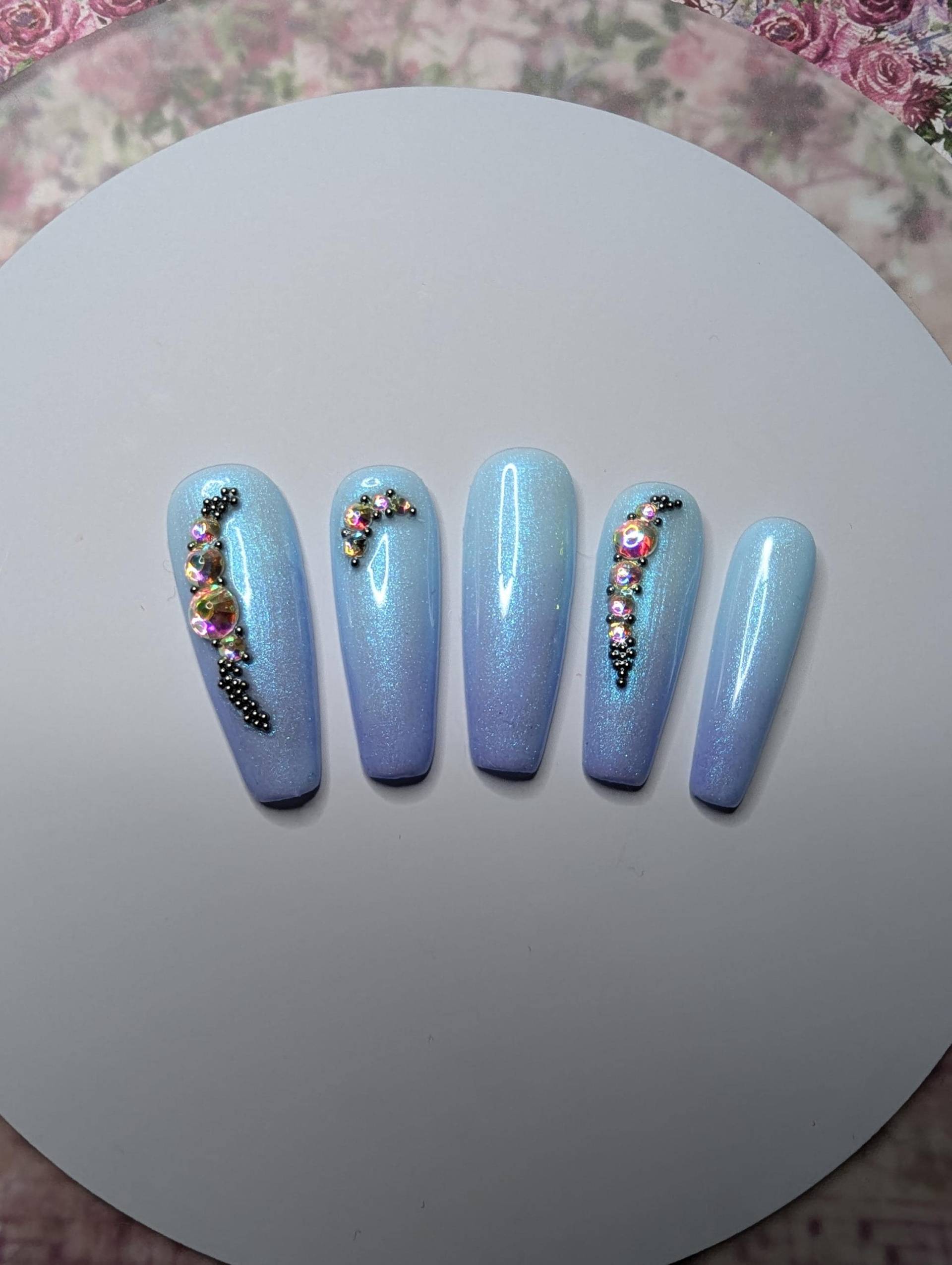 Press On Nails Set/Nägel Gelnägel /Kunstnägel Hellblau Mit Glitzernden Steinen von Etsy - NagelUniversum