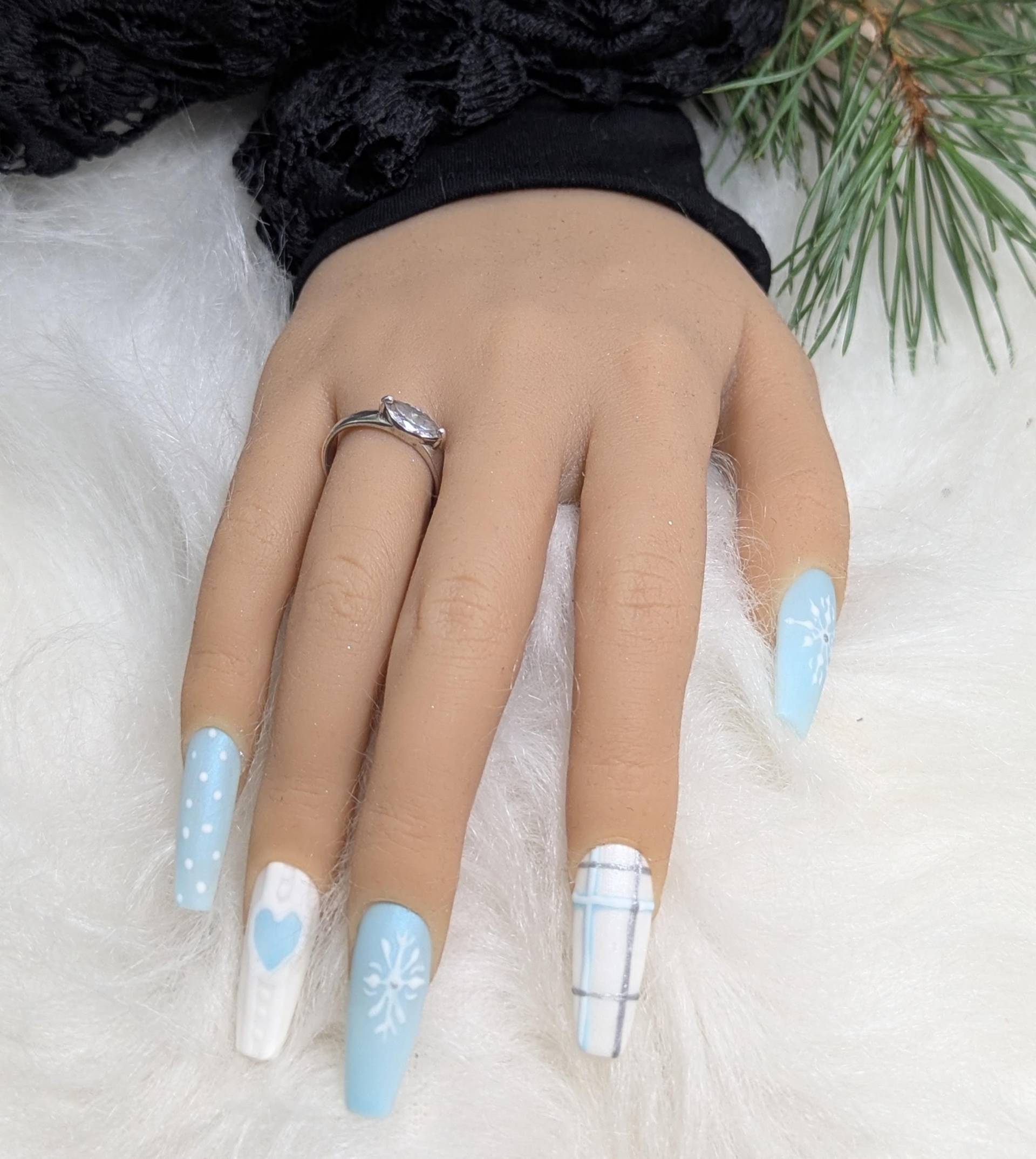 Weihnachtsnägel/Winter Nails Press On Set Nägel Gelnägel /Kunstnägel Hellblau Schneeflocken Herz von Etsy - NagelUniversum