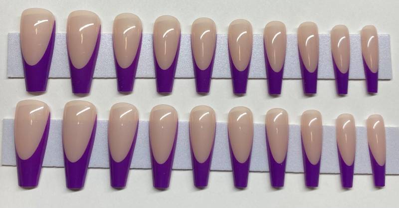 Akt Mit Lila Französisch Tip X Long Coffin Press On Nail Kit von Etsy - NailditbyTara