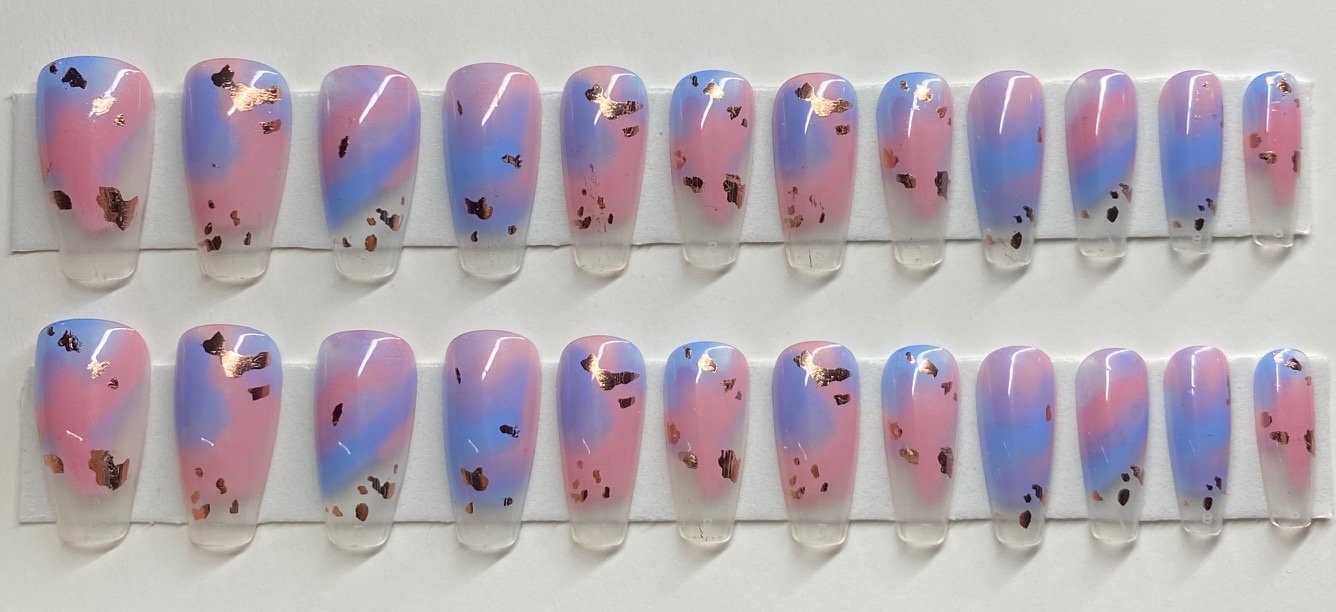 Blau, Pink Und Klar Mit Goldfolie Langer Sarg Press On Nail Kit von Etsy - NailditbyTara