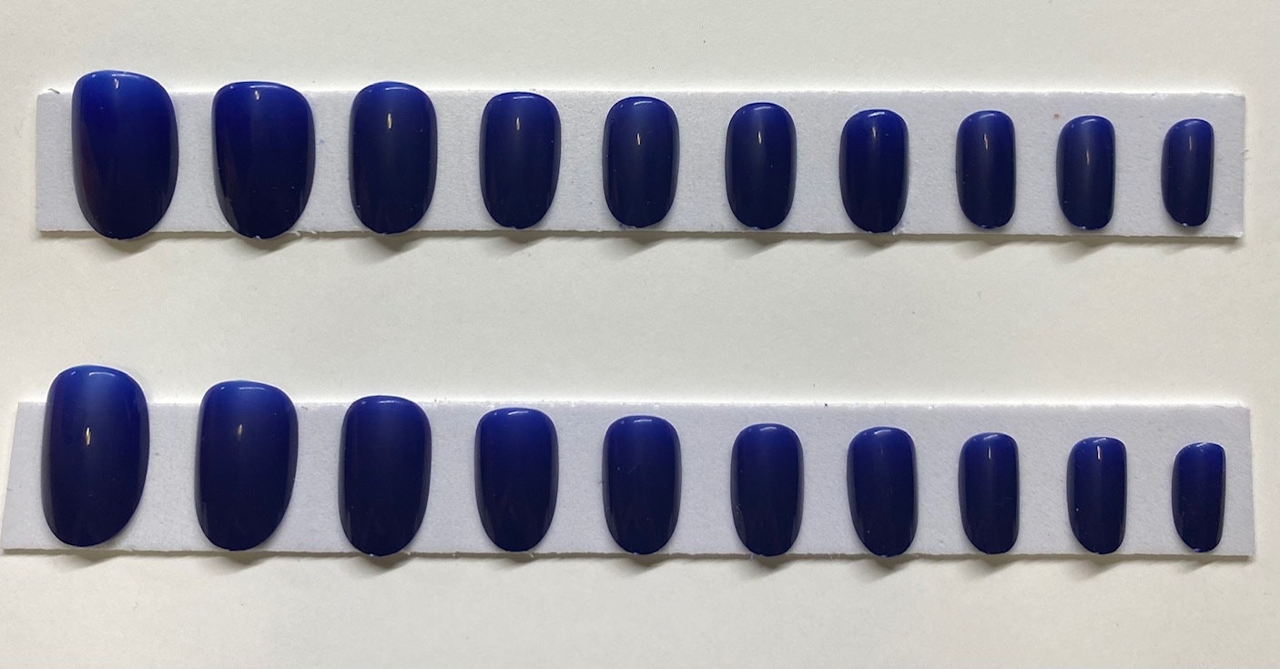 Dunkelblau Medium Rund Press On Nail Kit von Etsy - NailditbyTara