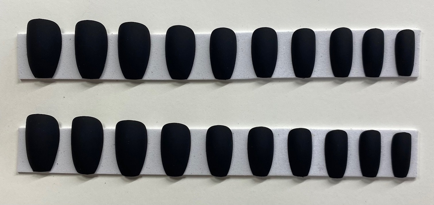 Matte Black Medium Coffin Drücken Sie Auf Den Nagel Kit von Etsy - NailditbyTara