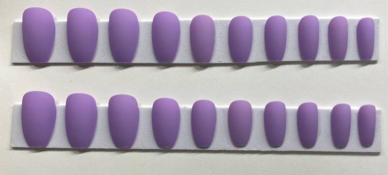 Matte Light Purple Medium Coffin Drücken Sie Auf Den Nagel Kit von Etsy - NailditbyTara