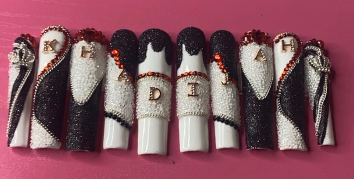 Die Königin Des Glitzers Drucke Auf Nägel von Etsy - NailedbyYadi