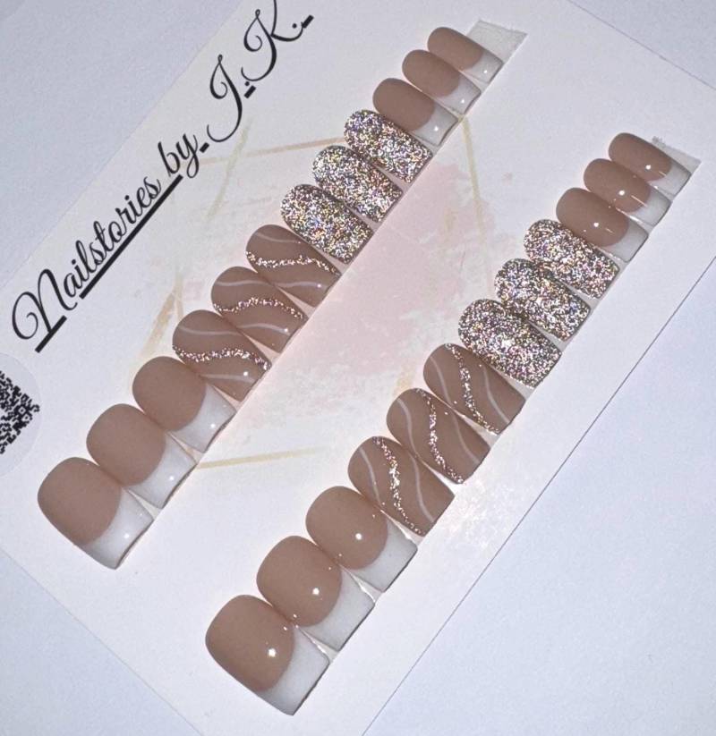 Versandfertig 24Tlg Ready To Ship Press On Nails - Medium Coffin/Ballerina Nude/Gold Glitzer Sizingkit-Tragefertig von Etsy - NailstoriesbyJK