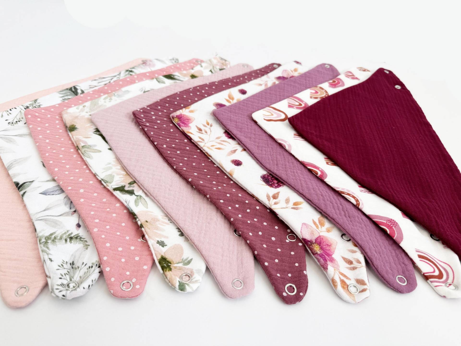 Weiche Wasserdichte Bio-Bandana-Lätzchen - Rosa Baumwolle Baby-Lätzchen, Baby-Dusche-Geschenk, Weihnachtsgeschenk, Weiches Sabbern Lätzchen Weiche Wasserdichte Bio-Bandana-Lätzchen - Rosa Baumwolle Baby-Lätzchen, Baby-Dusche-Geschenk, Weihnachtsgeschenk, Weiches Sabbern Lätzchen von Etsy - NaturalCuddles