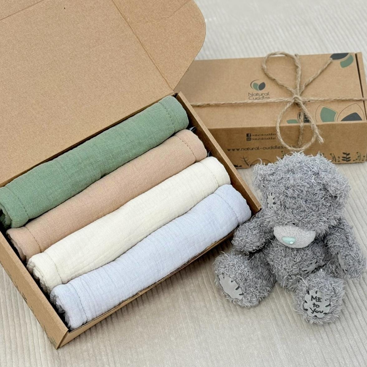 Spucktuch-Pack, Baby-Dusche-Box, Spucktücher, Bio-Baumwolle Baby Geschenk, Nützliches Baby-Dusche-Geschenk, Spucktücher von Etsy - NaturalCuddles