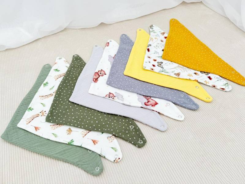 Wasserdichte Geschichtete Bandana Lätzchen, Gots Bio-Baumwolllätzchen, Babypartygeschenk, Baby Dribble Lätzchen | Musselin Zum Beißen von Etsy - NaturalCuddles