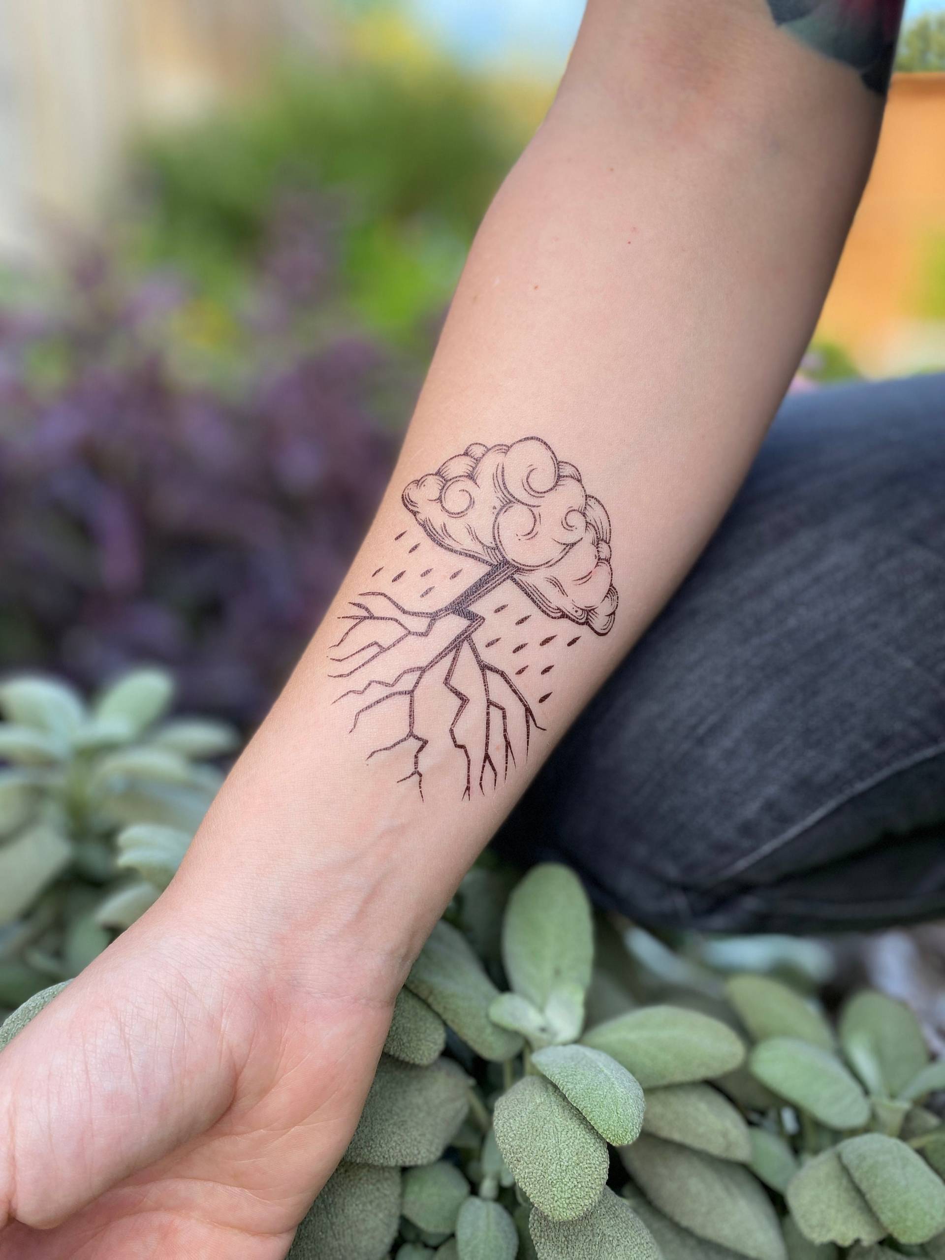 Sturmwolke Temporäre Tattoo, Schwarze Linie Regenwolke Und Blitz, Natur Geschenk, Stocking Stuffer von Etsy - NatureTats