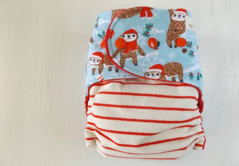 Holiday Faultier Ai2 Windel, One Size Stoffwindel, Weihnachtswindel von Etsy - NestBirdDesigns