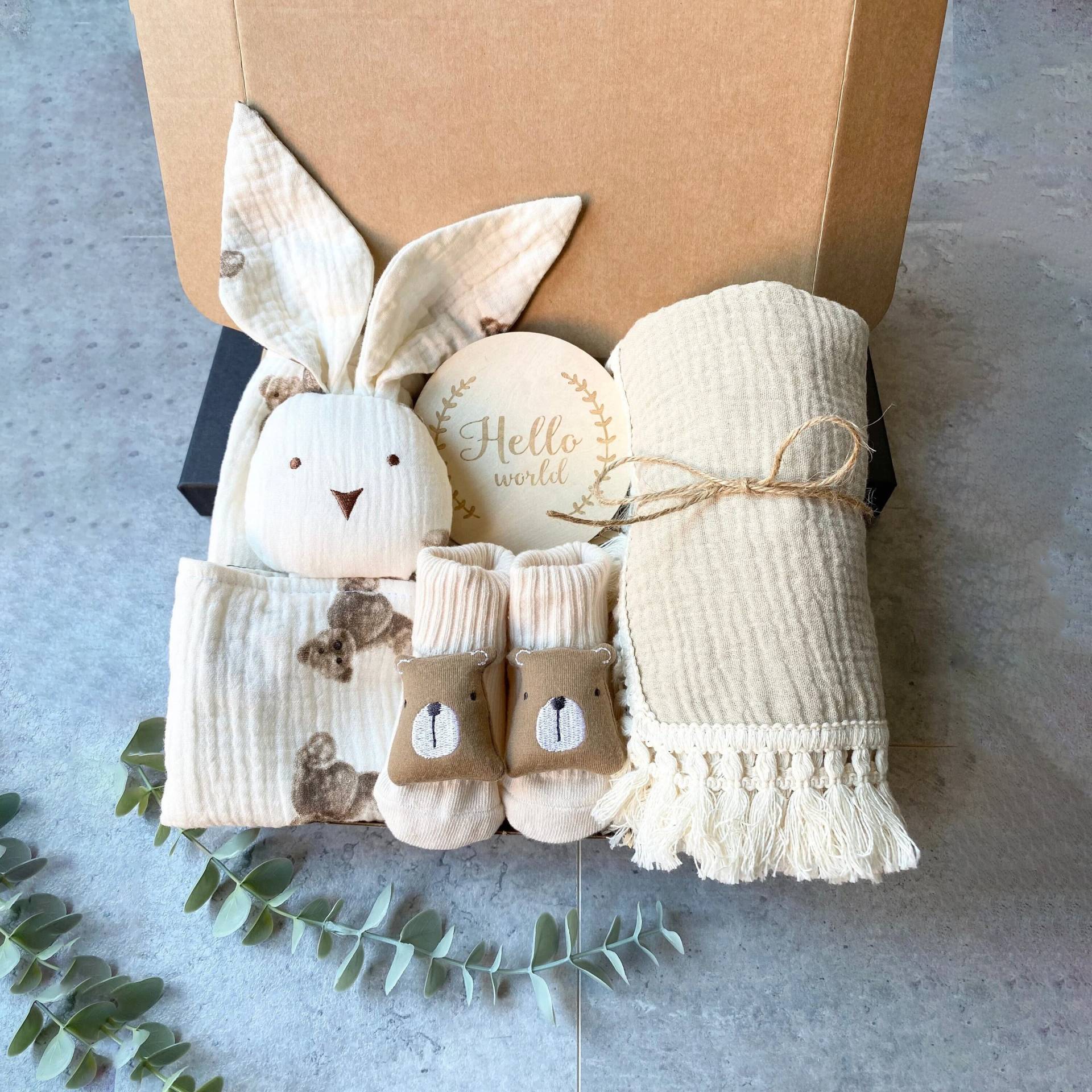 Neues Baby-Geschenk-Set, Neues Baby-Jungen-Geschenk, Baby-Mädchen-Geschenk, Neugeborenen-Geschenk-Box, Baby-Geschenk-Box, Baby-Dusche-Geschenk von Etsy - NeutrumBear