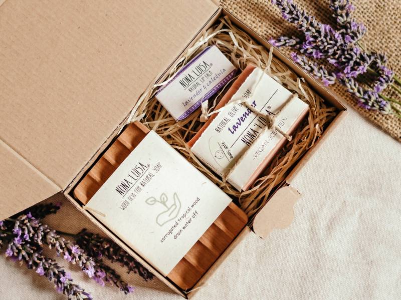 Personalisierte Seife Geschenkbox | 100% Nachhaltig By Nona Luisa Geschenkbox, Geschenk Für Sie, Vegane Seife, Seifen Set, Naturseife von Etsy - NonaLuisa