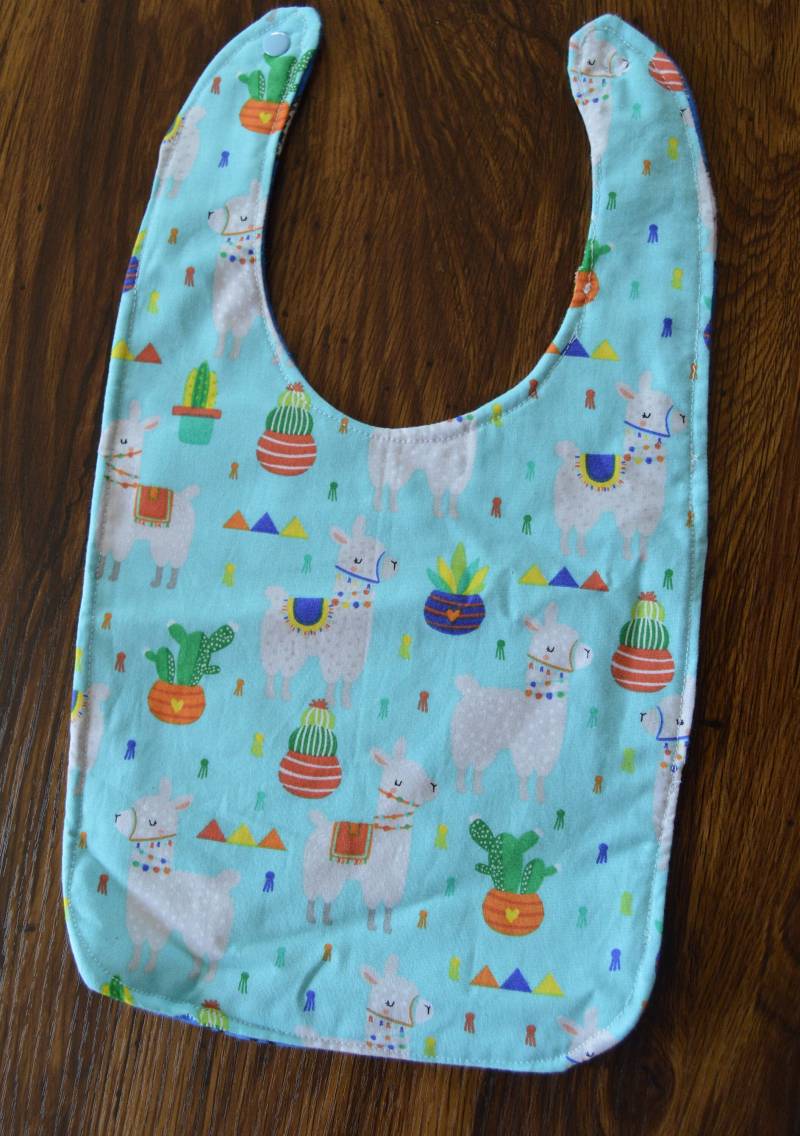 Wendbares Lama-Baumwoll-Bib Mit Druckknopf von Etsy - OffTheHookbyJulie