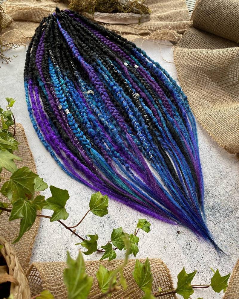 Mermaid Stil Schwarz-Blau, Lila Ombre Farbe Super Weiche Strukturierte Doppelte Enden/Einzelne Kunsthaar Dreadlocks Mit Silber Schmuck von Etsy - OhMyDreadsEU