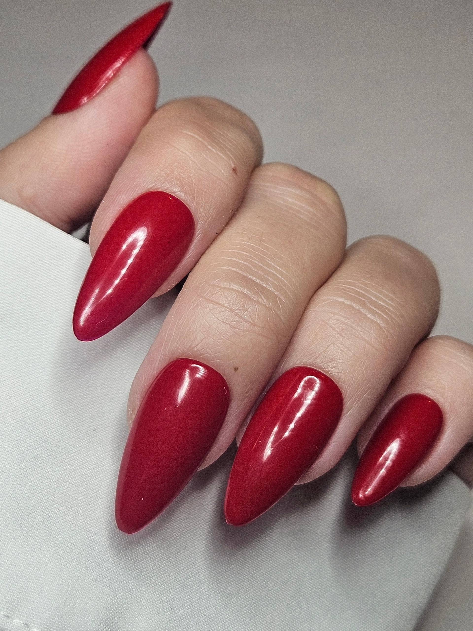 Red Lipstick Press On Nails, Enthälte Alle Größen | Mindestens 11 Größen - Auf Anfrage Mehr von Etsy - OlisCreativeFactory