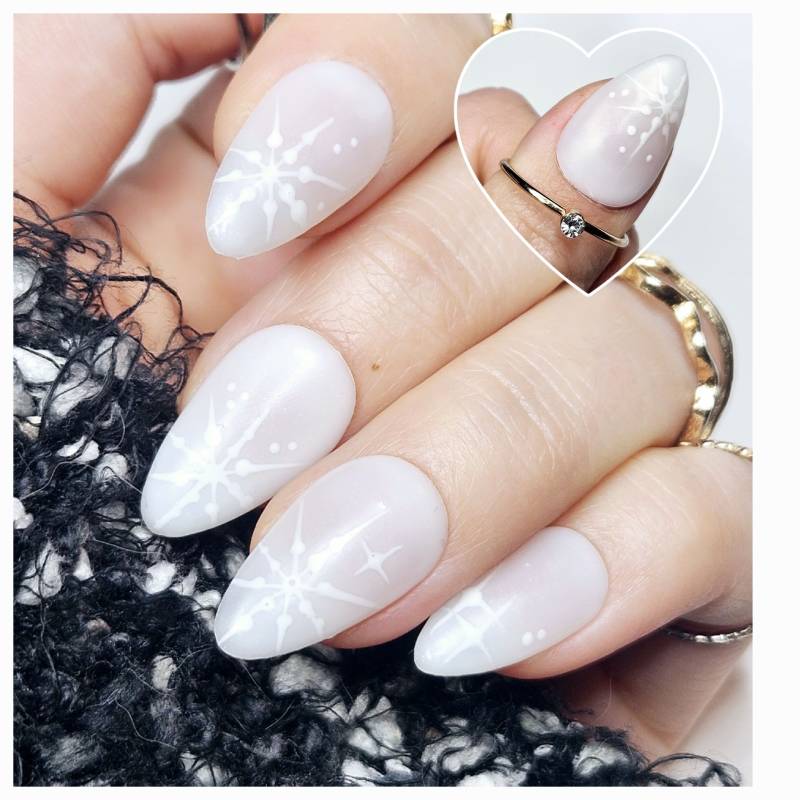 Snowflakes Press On Nails von Etsy - OlisCreativeFactory