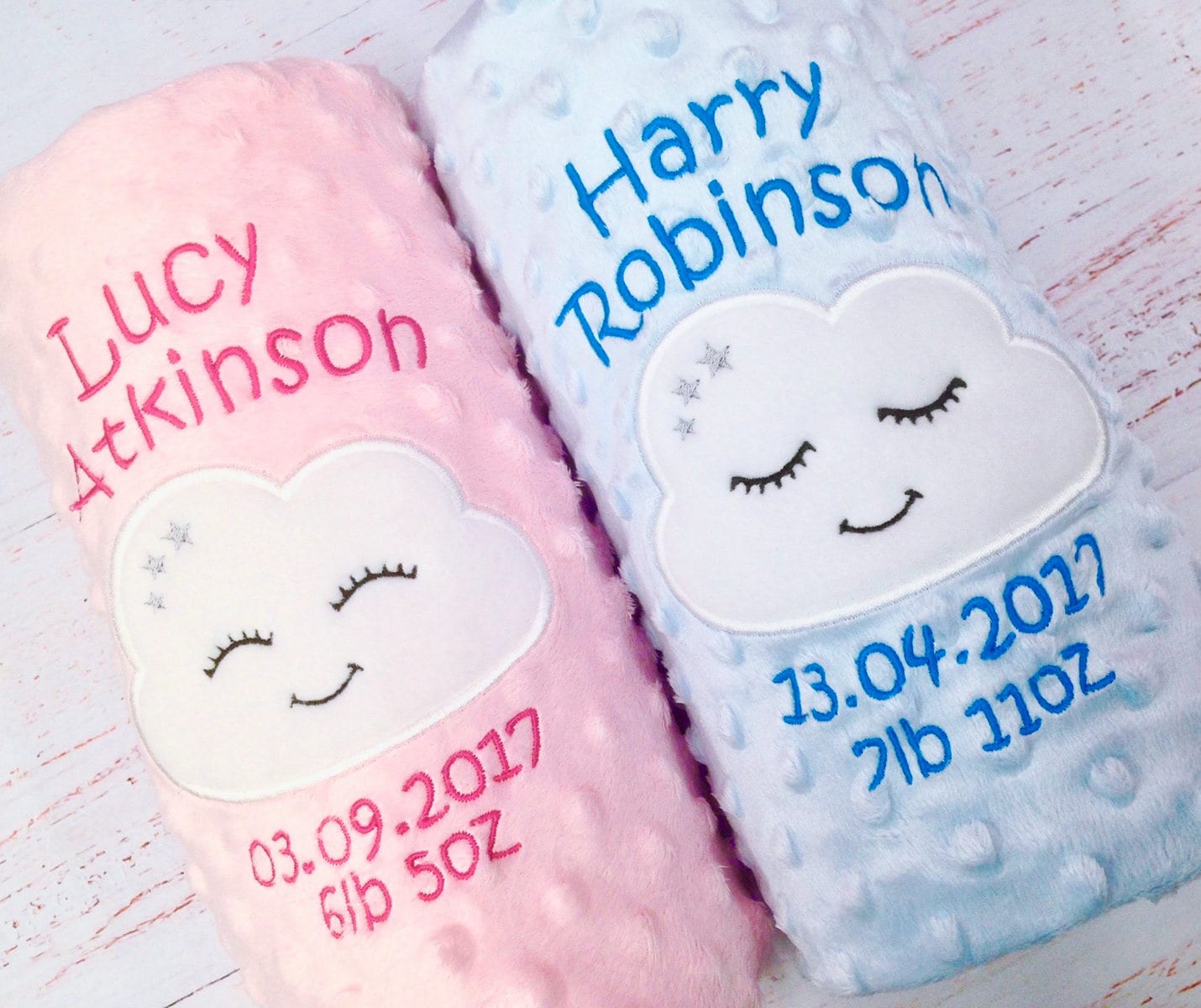 Personalisierte Grübchen Wolke Babydecke, Gestickter Name Personalisierte Grübchen Wolke Babydecke, Gestickter Name von Etsy - OllieOctopusBabyGift