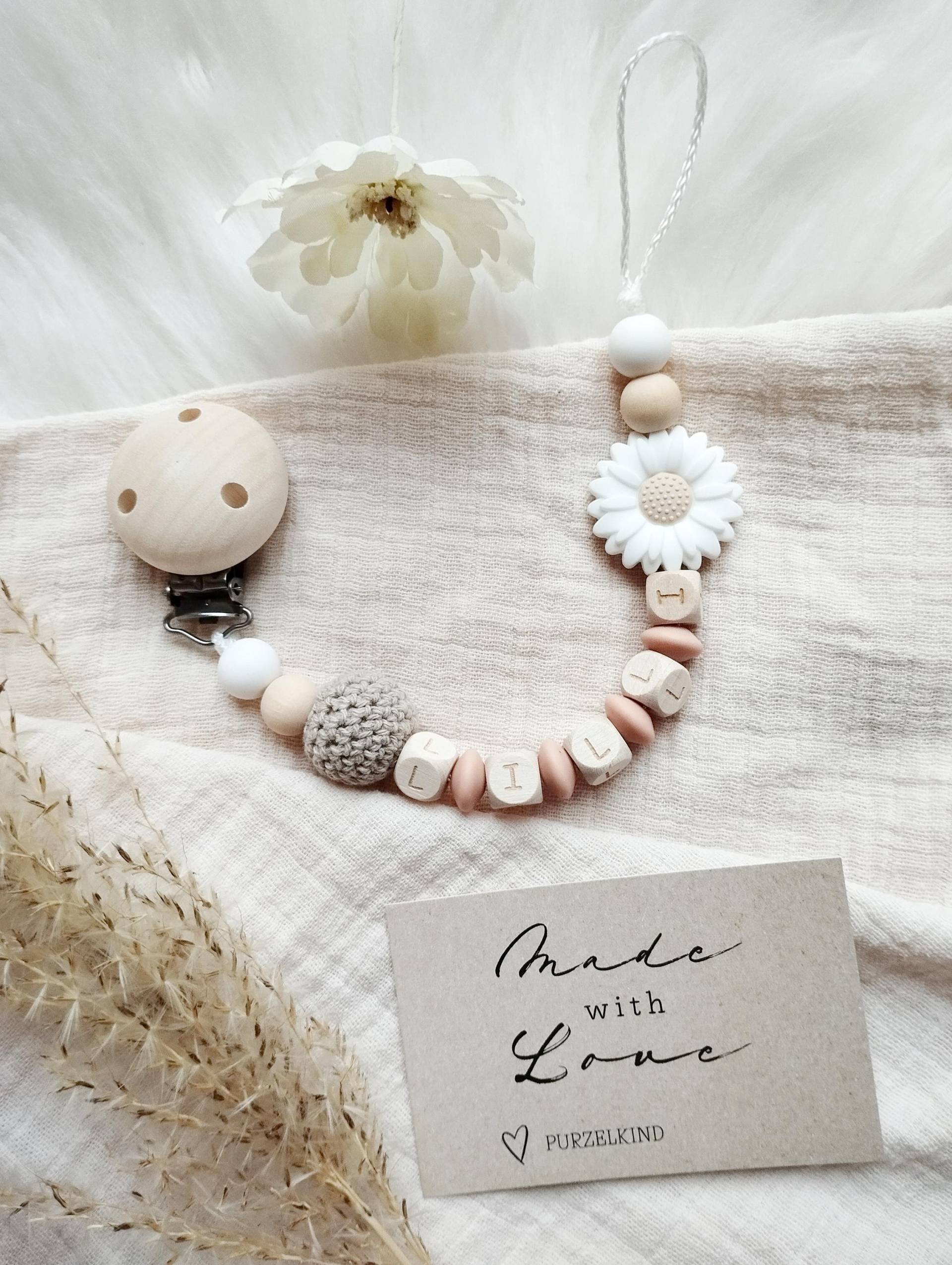 Schnullerkette Mit Name Und Blume Rosa Apricot Personalisiert Für Mädchen Schnullerkette Mit Name Und Blume Rosa Apricot Personalisiert Für Mädchen von Etsy - PURZELKINDshop