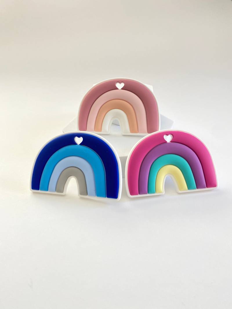 Silikon Regenbogen Kau| Pink Kauen| Blau Regenbogen Kauen| Knallrosa Kauen von Etsy - PacificPacifiers