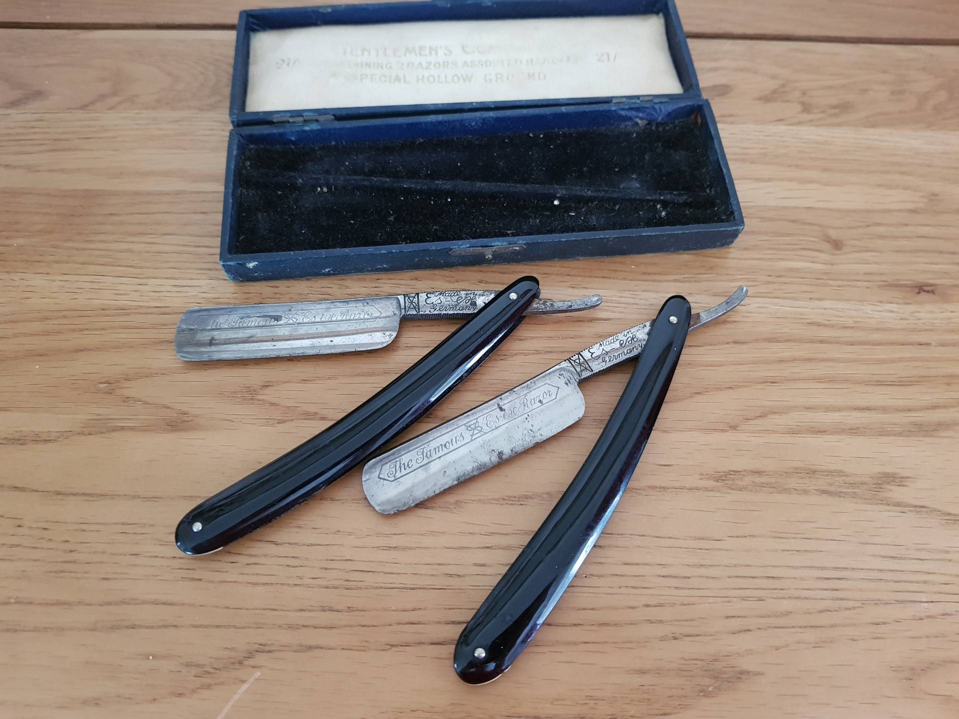 Antikes Boxed Paar Rasiermesser, Zwei Es-Ese The Famous #3118, 2 Solingen German Cut Throats, Wet Shave von Etsy - PastNFutureUK