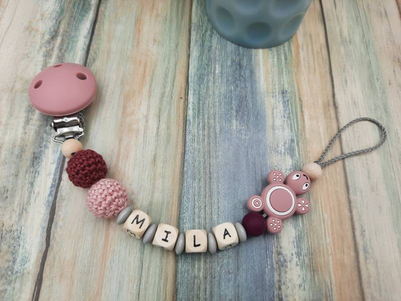 Schnullerkette Mit Namen Schildkröte Holz Silikon Für Mädchen Altrosa Weinrot von Etsy - PerlenprinzessinHB