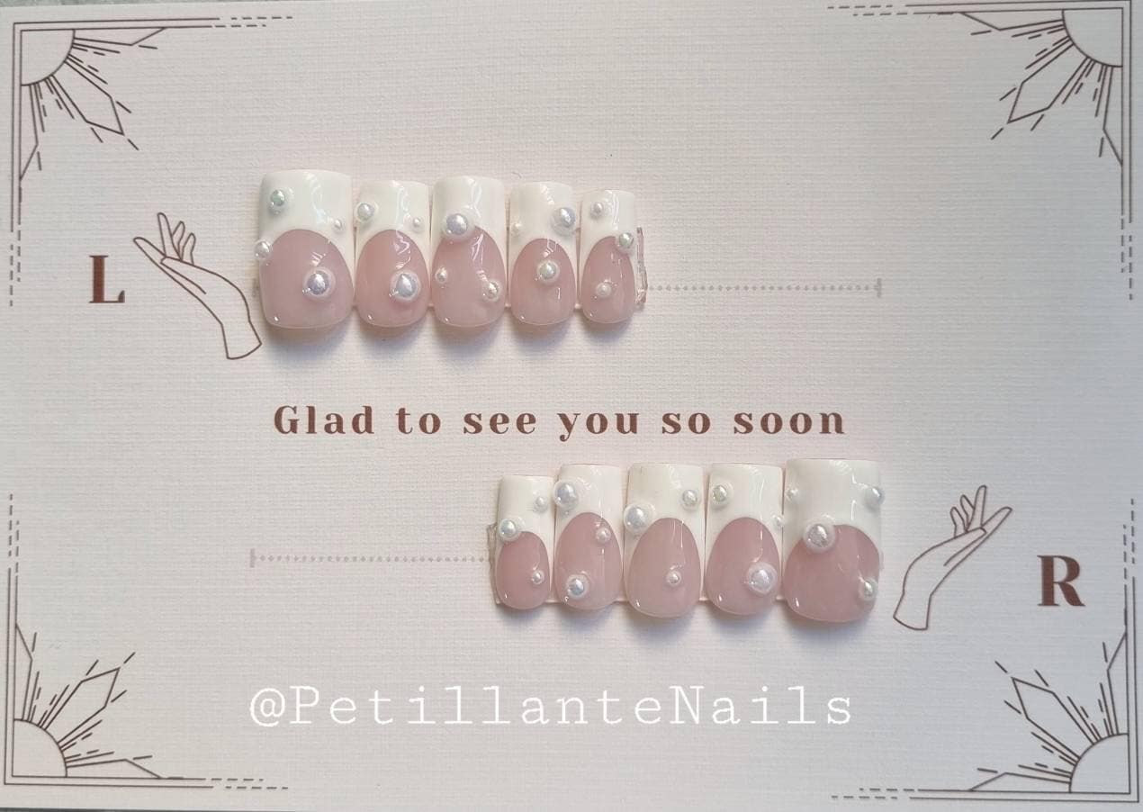 Oh Mein, Was Bist Du Perlen French Tips Rosatöne Press Ons Nägel Kurze Quadratisch Luxuriös Handbemalt von Etsy - PetillanteNails