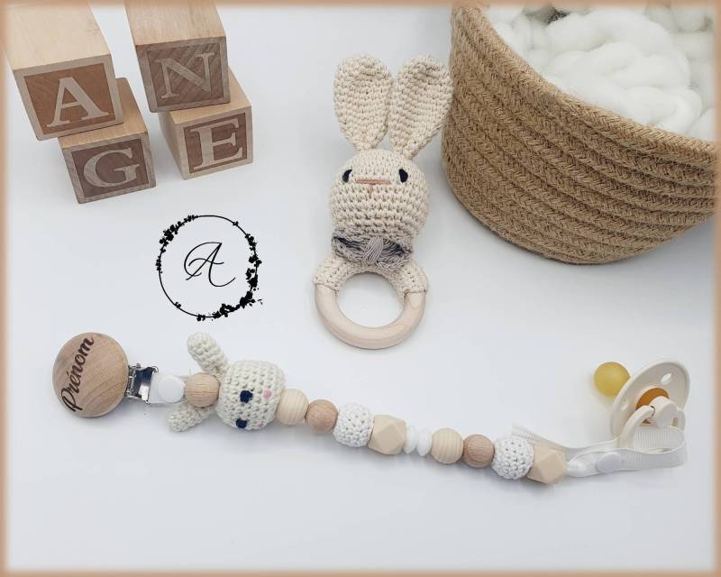 Personalisierter Schnullerclip/Vorname Geschenkspielzeug Zur Geburt Des Babys, Modell „Kaninchen-Vorname" von Etsy - PetitsTresorsDeLily