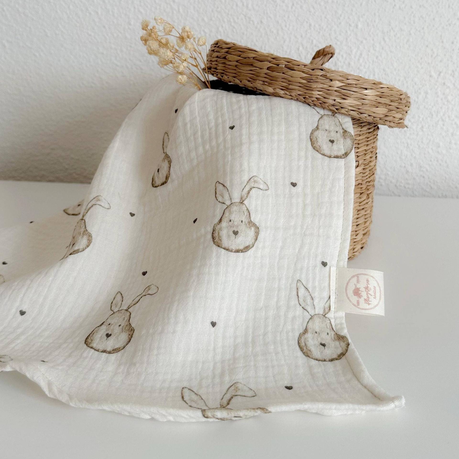 Spucktuch Aus Musselin | Decke Einlagig Mulltuch Babygeschenk Hase Herz Bunny Geschenk Zur Geburt von Etsy - Pfingstrosenatelier