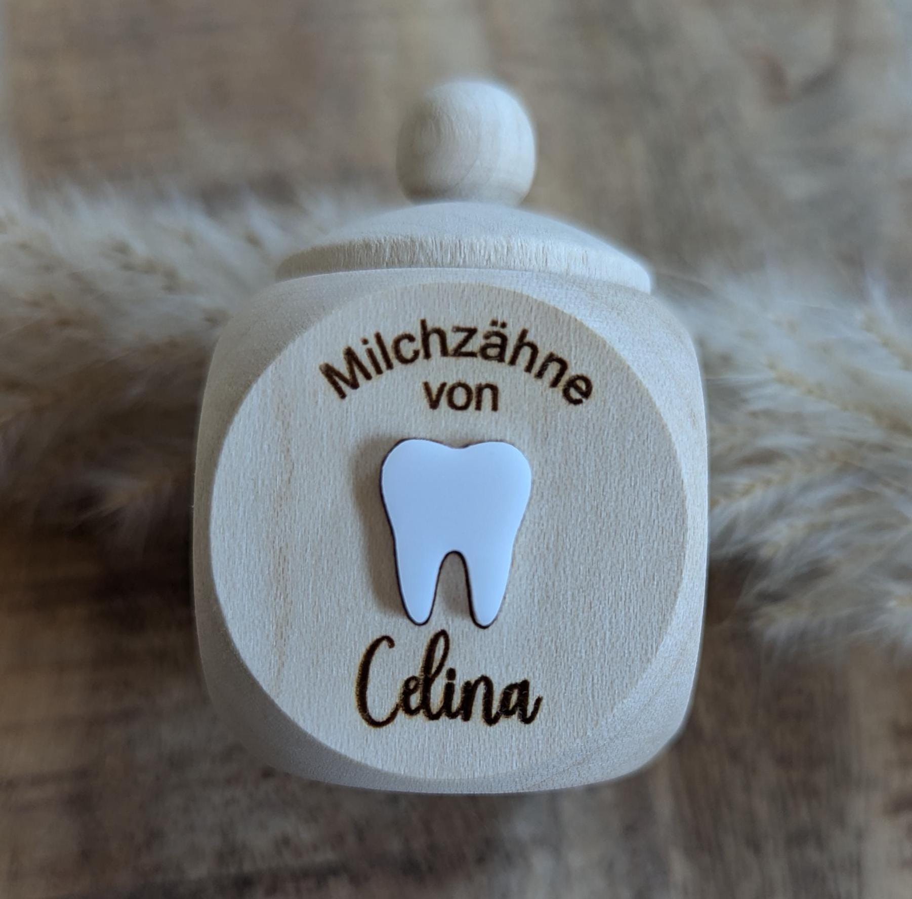 Personalisierte Eckige Zahndose Aus Holz - Milchzahndose Mit Name Geschenk Zur Geburt & Zahnfee, Milchzähne von Etsy - Pfotenschluessel