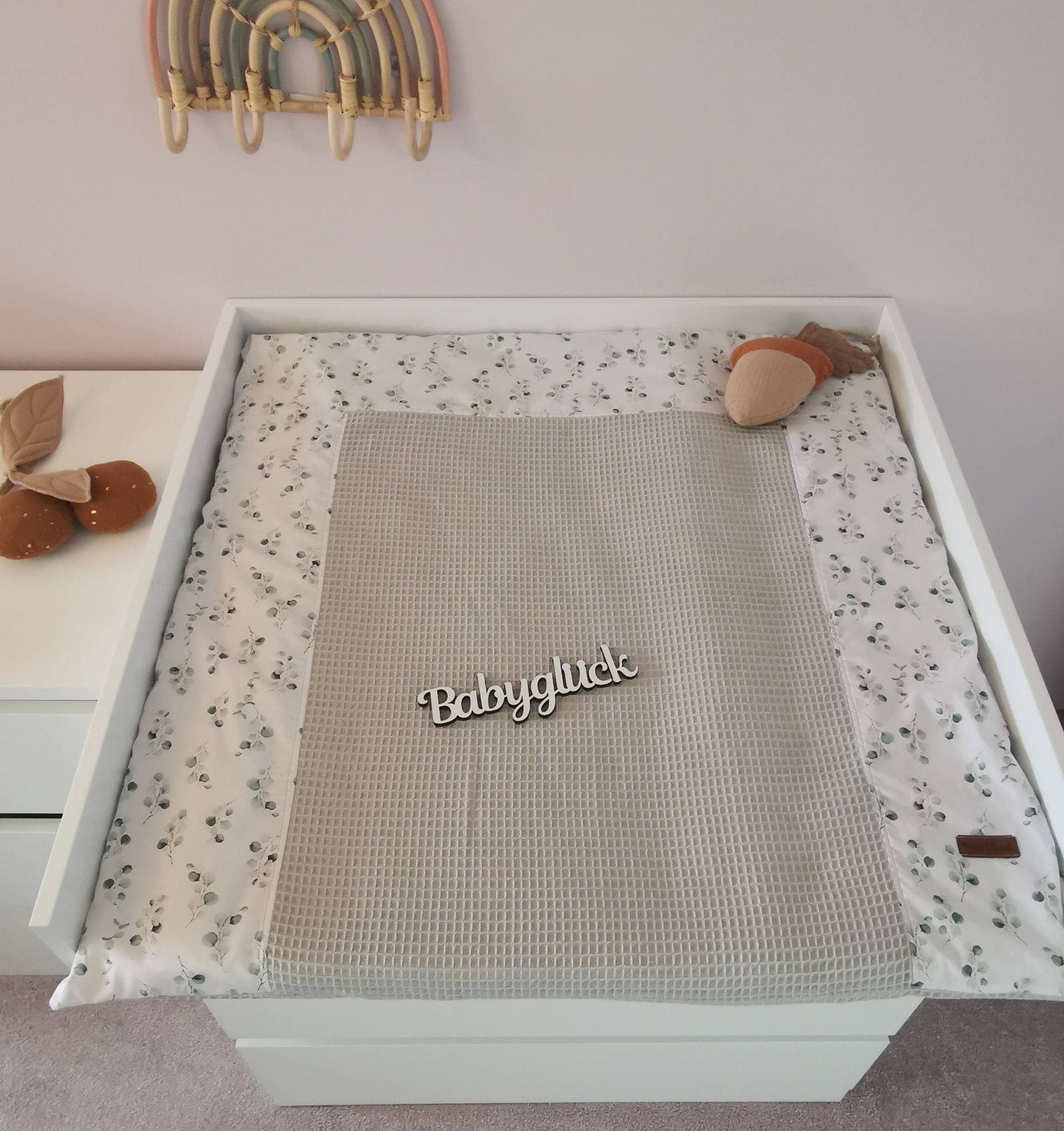 Bezug Für Die Wickelauflage - Eukalyptus in Verschiedenen Größen & Farben Wickeltischauflage Wickelunterlage Wickeltisch Wickelauflagenbezug Bezug Für Die Wickelauflage - Eukalyptus in Verschiedenen Größen & Farben Wickeltischauflage Wickelunterlage Wickeltisch Wickelauflagenbezug von Etsy - PinkCloudsBabyShop