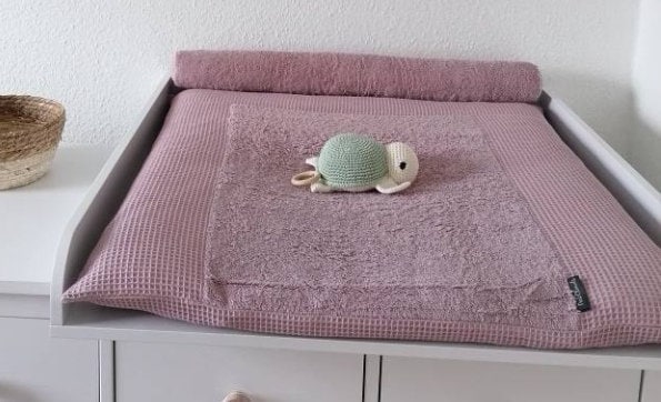 Bezug Für Die Wickelauflage in Verschiedenen Größen Und Farben Wickeltischauflage Wickelunterlage Wickeltisch Wickelauflagenbezug von Etsy - PinkCloudsBabyShop