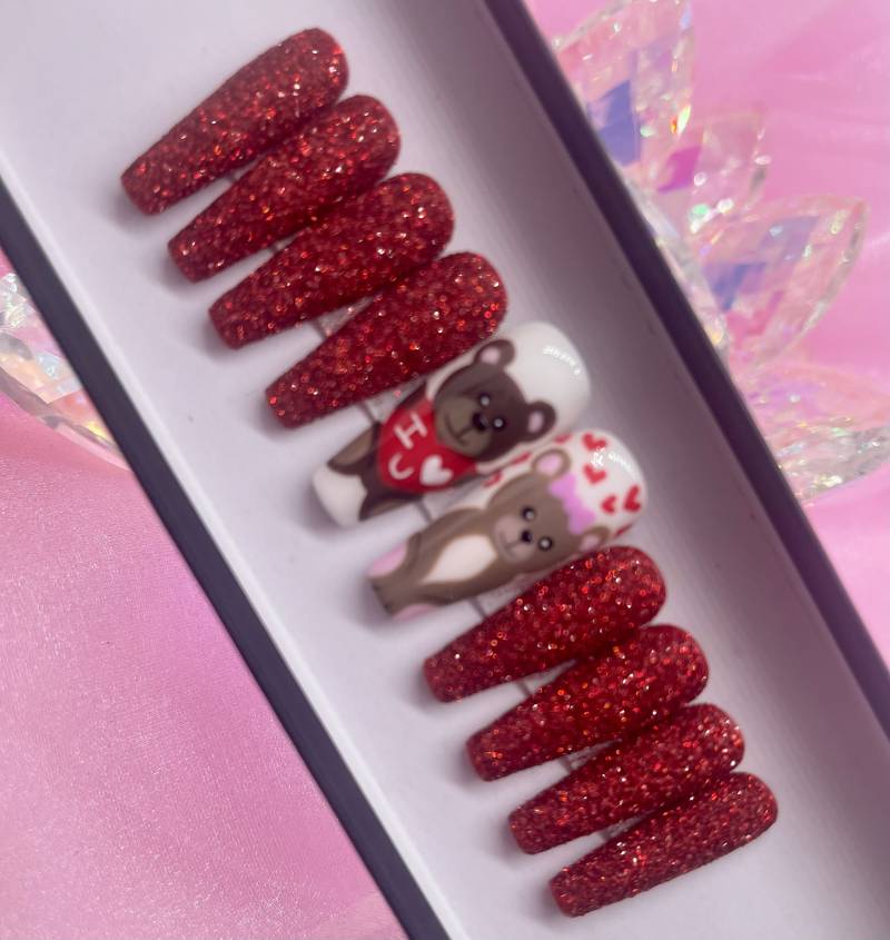 Sei Meine | Red Valentine Sugar Glitter Press On Nails Teddybär Nägel von Etsy - PinkiePromisesCo