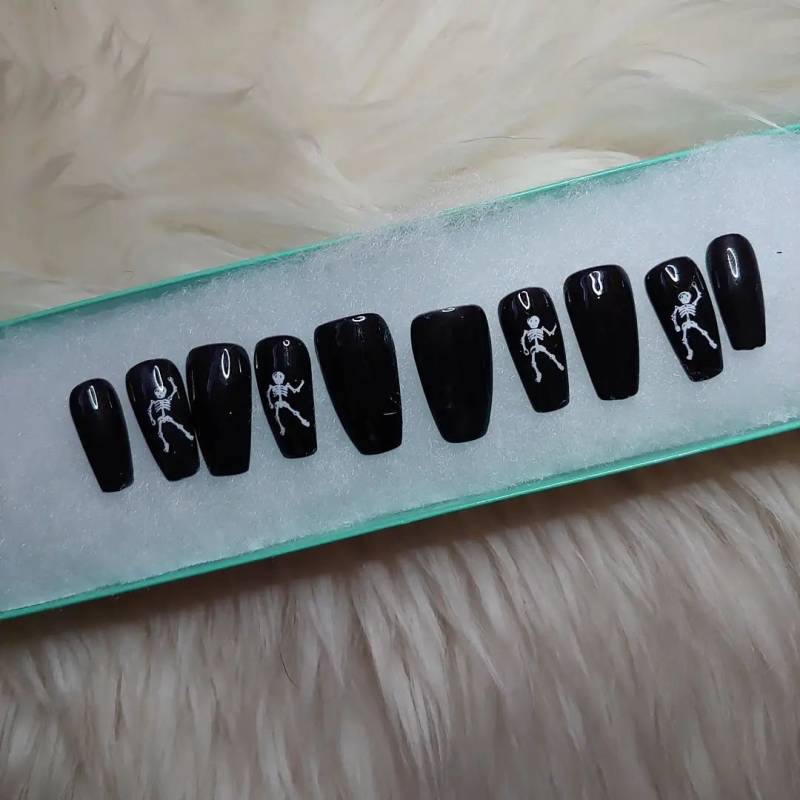 Skelett Halloween Nägel | Größe Groß Fake Nails Nageldruck Versandfertig von Etsy - PressedTropics