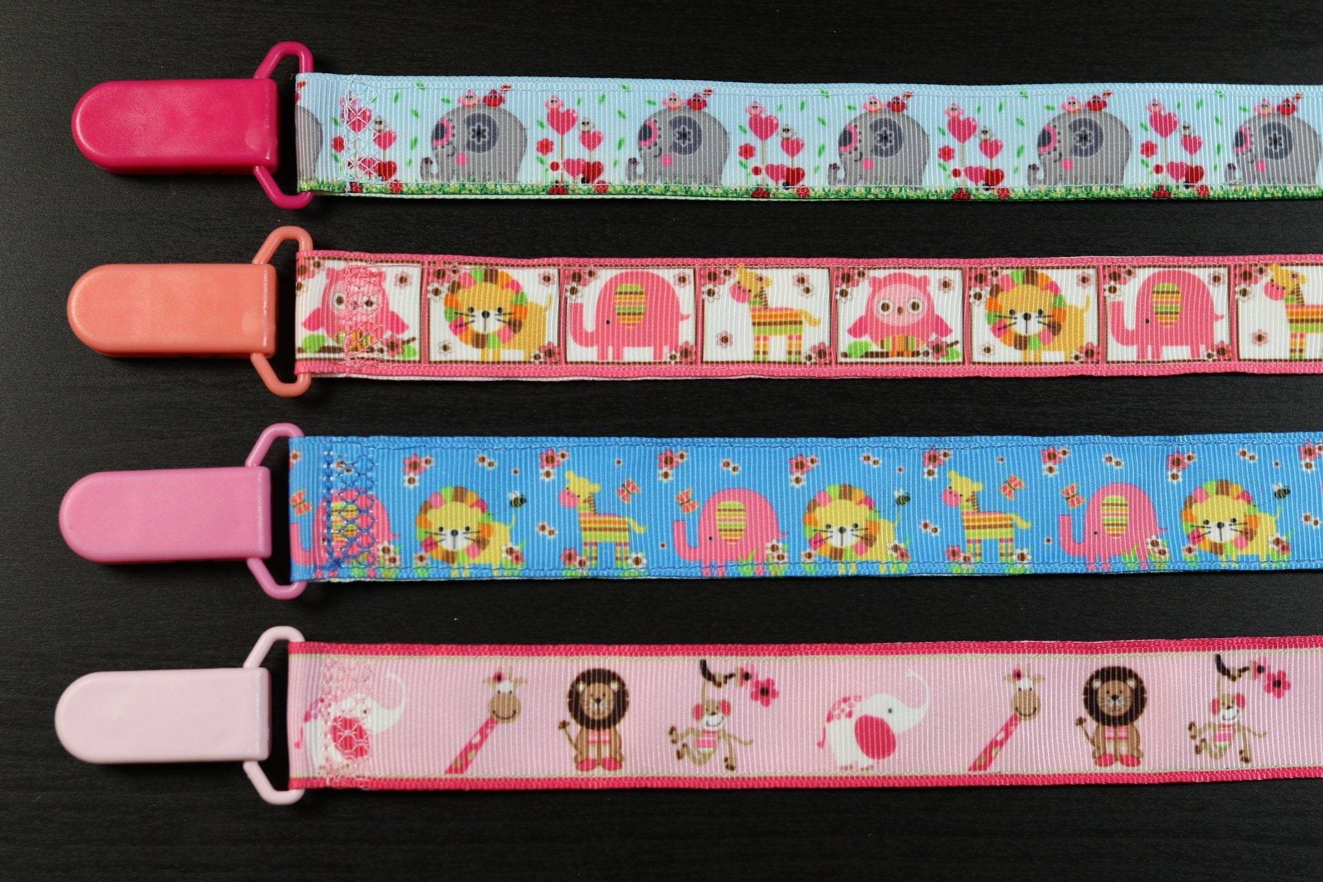 Schnullerkette Dschungel Tiere Elefant Löwe Tiger Giraffe Affe | Schnullerband Schnullerkette Für Mädchen Schnullerkette Dschungel Tiere Elefant Löwe Tiger Giraffe Affe | Schnullerband Schnullerkette Für Mädchen von Etsy - PrettyBittyBabyGoods