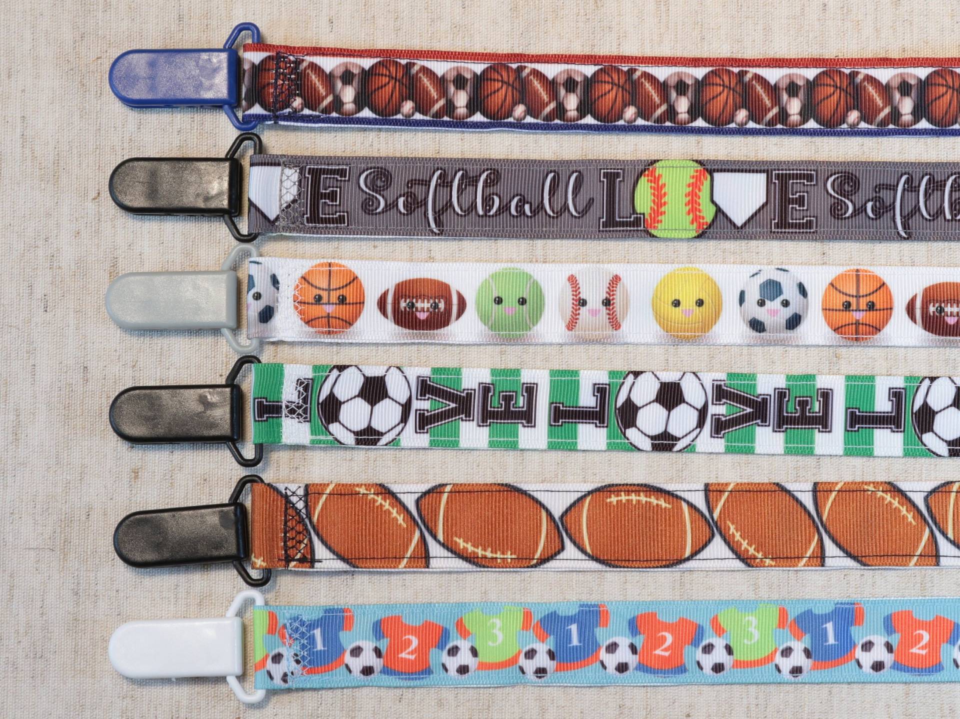 Schnullerkette Sport Fußball Baseball Softball | Junge & Mädchen Paci Halter, Baby Shower Geschenk, Binky Soothie Mam Nuk Schnullerkette Sport Fußball Baseball Softball | Junge & Mädchen Paci Halter, Baby Shower Geschenk, Binky Soothie Mam Nuk von Etsy - PrettyBittyBabyGoods