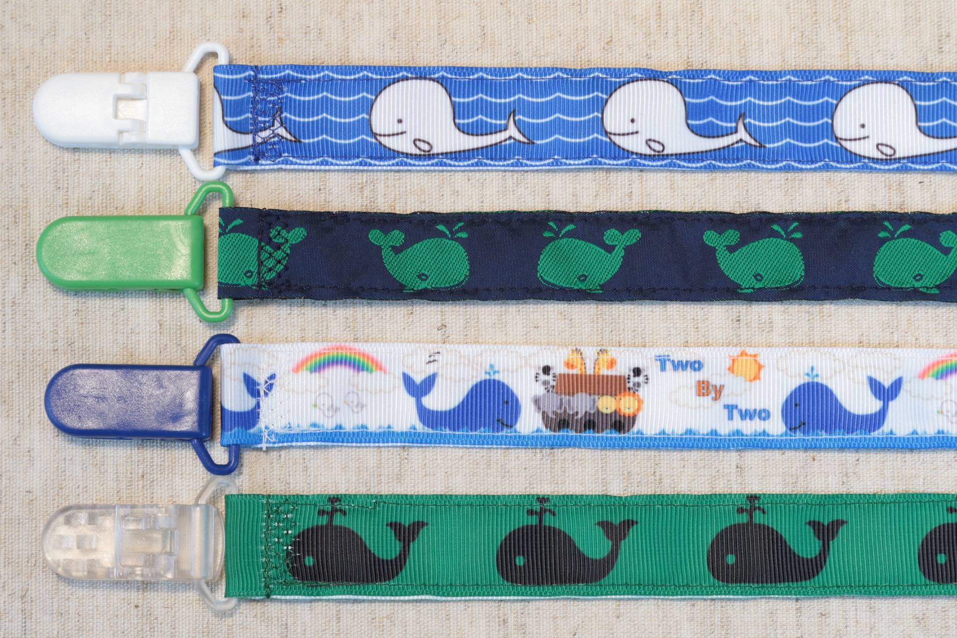 Schnullerkette Wale - Arche Noah Zwei Mal | Schnullerband Schnullerkette Schnullerkette Wale - Arche Noah Zwei Mal | Schnullerband Schnullerkette von Etsy - PrettyBittyBabyGoods