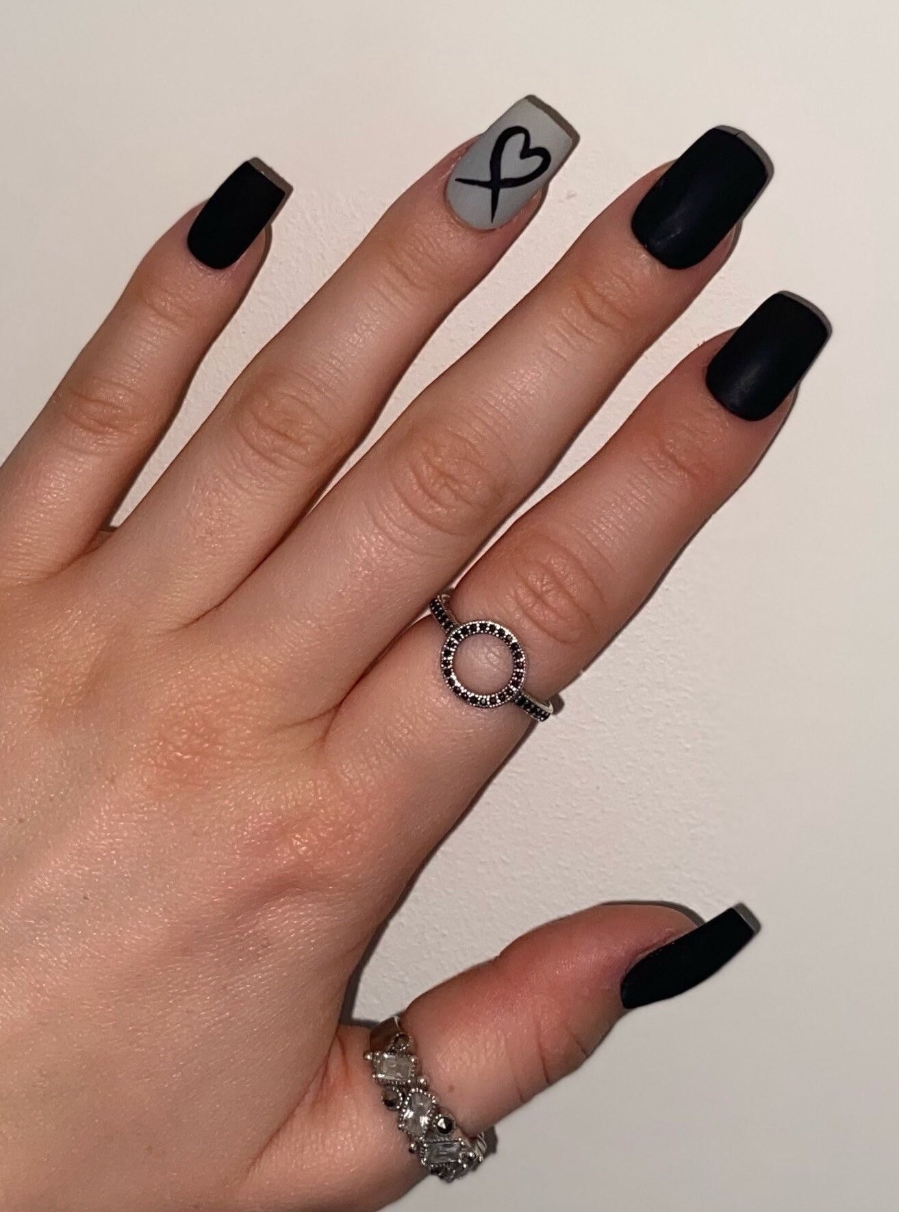 Schwarze Und Graue Matte Herzen Handbemalt Wiederverwendbar Druck Auf Nägel - 10Er-Set Bestellung von Etsy - PrettyPressOnsX