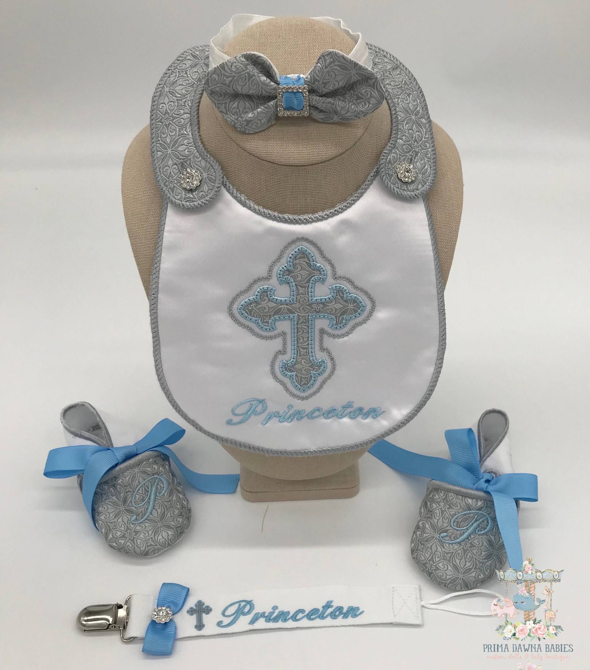 Formelle Kreuz Baby Lätzchen Set, Kommunion Widmung Taufe Personalisierte Neugeborene Oder Babypartygeschenk von Etsy - PrimaDawnaBabies