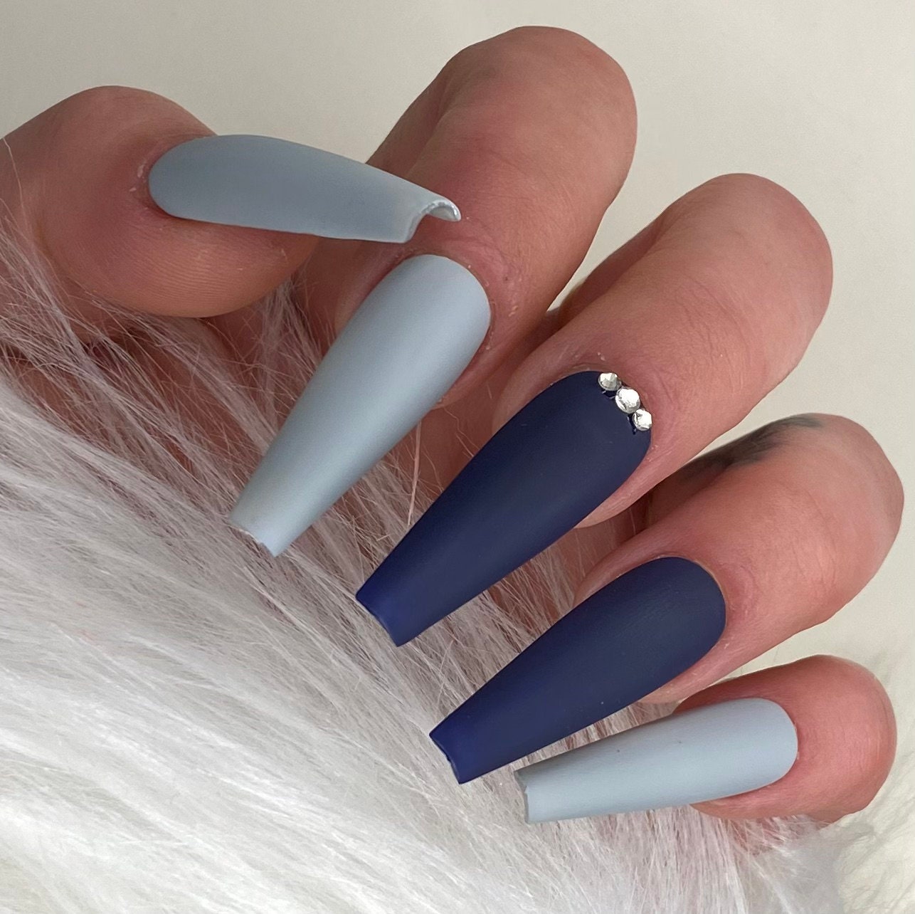 Press On Nails Blau Grau Matt Dunkelblau von Etsy - PrincessNails01