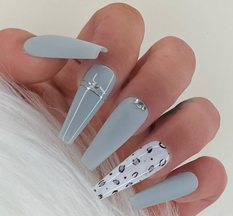 Press On Nails Grau Leo Matt&glossy Steinchen Weiß Animal Design von Etsy - PrincessNails01