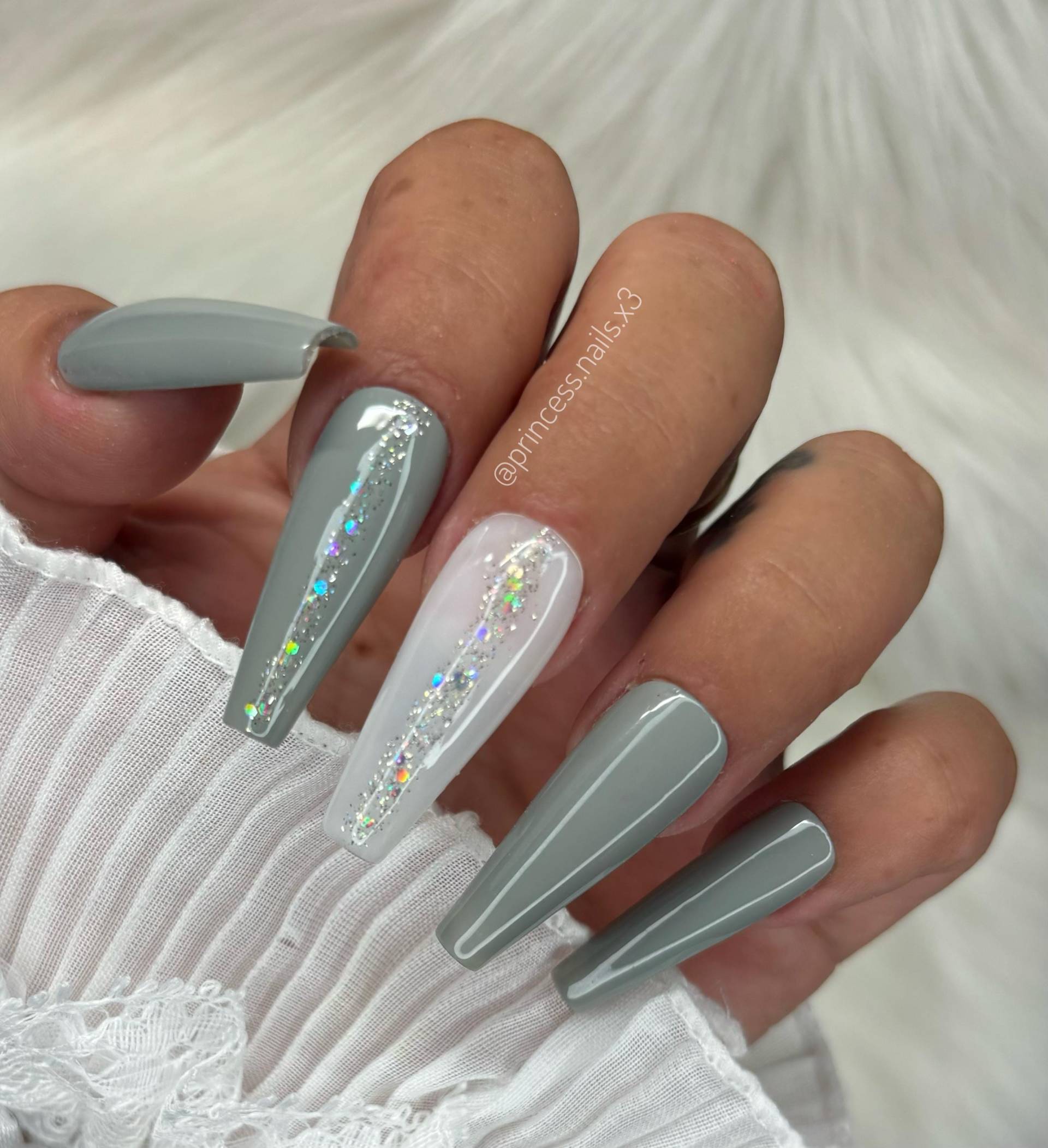 Press On Nails Grau Milky Glitzer von Etsy - PrincessNails01