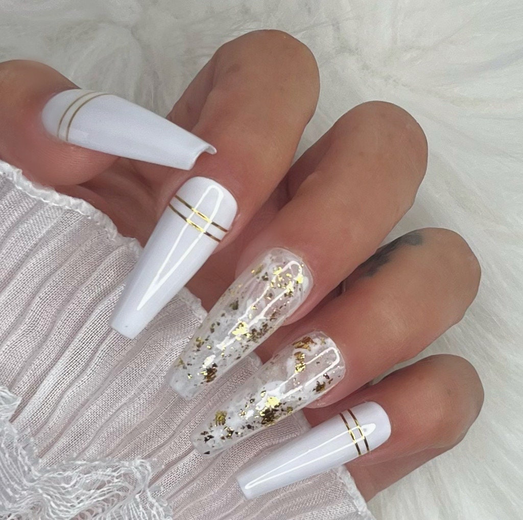 Press On Nails Weiß White Golden Flakes Gold von Etsy - PrincessNails01