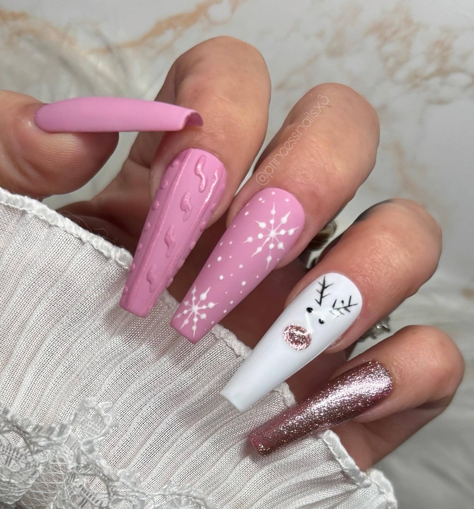 Press On Nails Winter Rentier Altrosa Weiß Strickmuster Schneeflocke Rosa Rose Chrom von Etsy - PrincessNails01