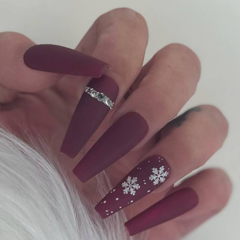 Press On Nails Winter Weinrot Matt Schneeflocke Steinchen Rot von Etsy - PrincessNails01