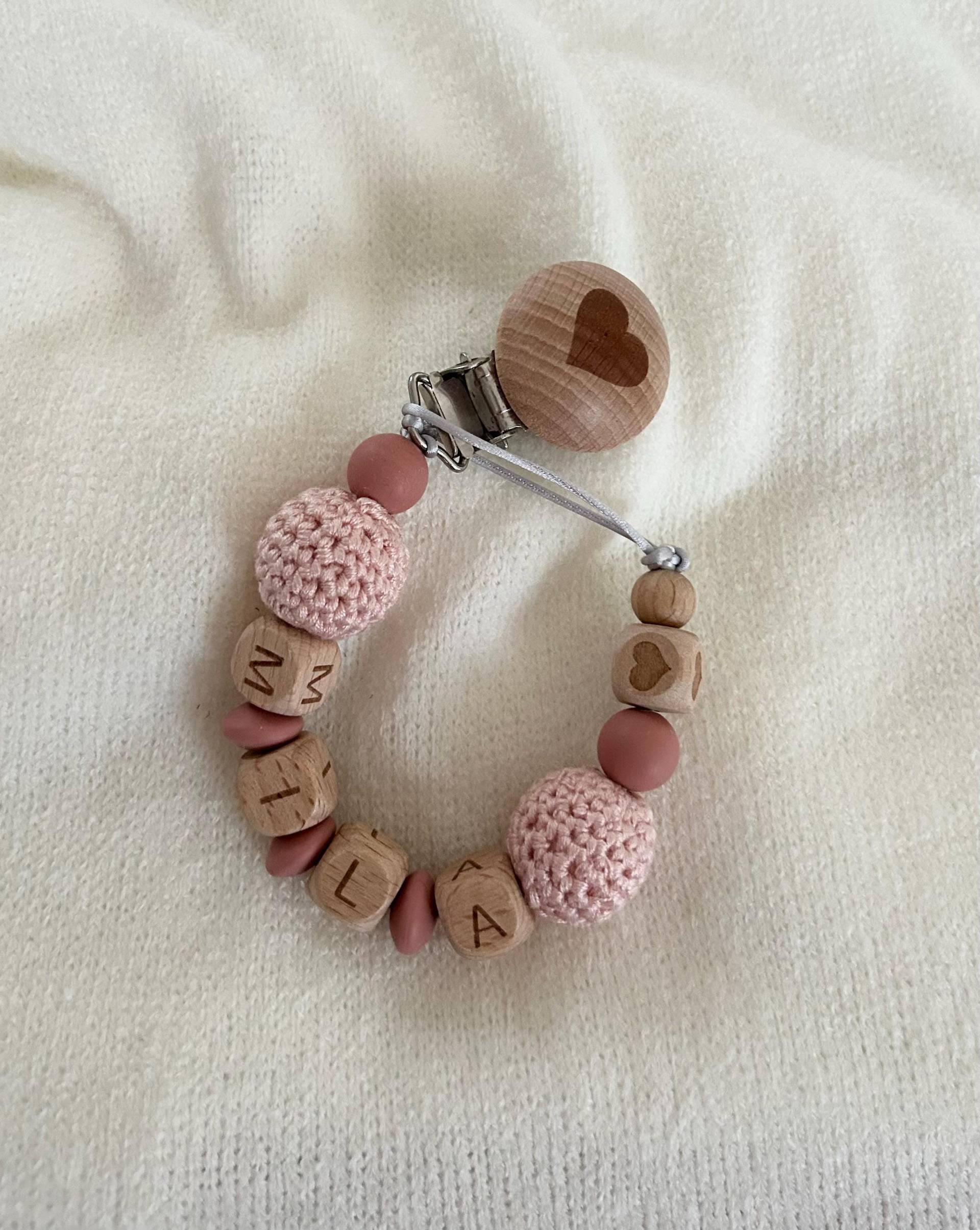 Schnullerkette Mit Namen Für Mädchen Blumenclip & Herz | Personalisierte Babygeschenke Holz, Silikon Geschenk Zur Geburt Oder Taufe Schnullerkette Mit Namen Für Mädchen Blumenclip & Herz | Personalisierte Babygeschenke Holz, Silikon Geschenk Zur Geburt Oder Taufe von Etsy - PureDesignBabyHerz