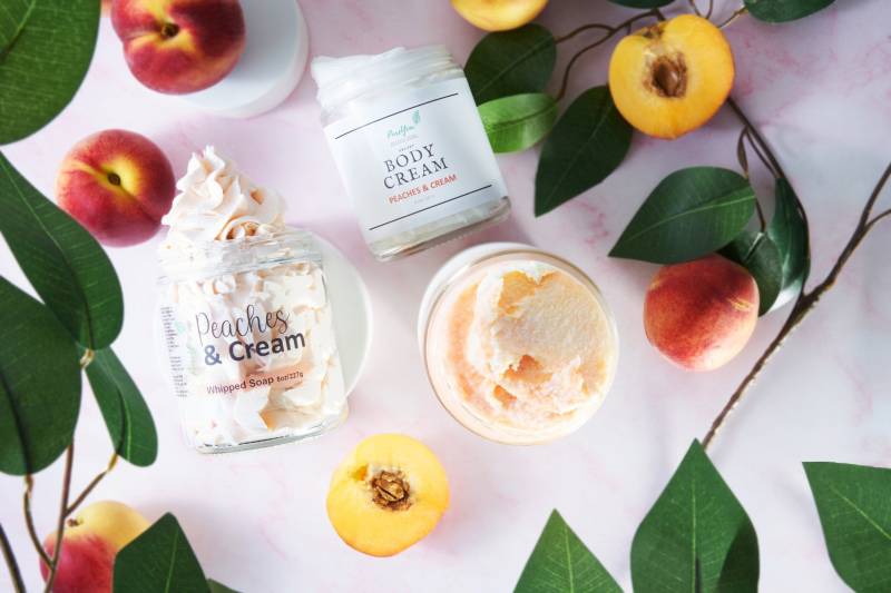 Peaches & Cream Skincare Bundle, Samt Body Cream, Whipped Soap & Sugar Scrub von Etsy - PureYouHandmade