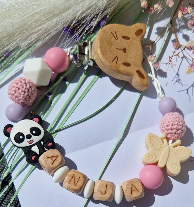 Personalisierte Schnullerkette Mit Panda Motiv| Für Mädchen|Geschenk Werdende Eltern|Baby Geschenk|Geburt|Taufe|Familie|Liebe von Etsy - RGdesignn