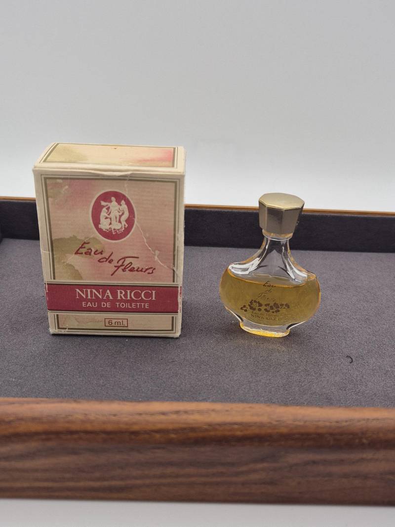 Nina Ricci Eau De Fleurs Parfum Miniatur 6Ml von Etsy - Rareandvintageluxury